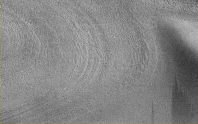 Buried and frozen (2)
nessun commento
Parole chiave: Mars from orbit - South Polar Features - buried crater