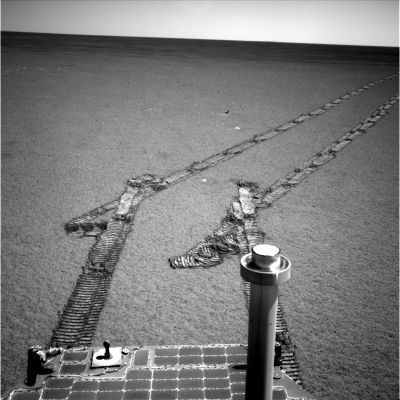 The way behind "Duck Bay" (1) - Sol 953
nessun commento
Parole chiave: Mars Panorama - Rover Tracks