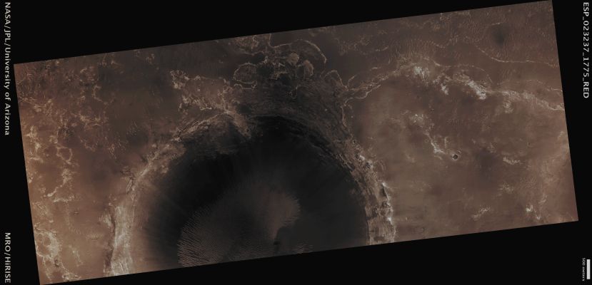 The Western half of Iazu Crater - Meridiani Planum (Absolute Natural Colors; credits for the additional process. and color: Dr Paolo C. Fienga - Lunexit Team)
Mars Local Time: 14:04 (Early Afternoon)
Coord. (centered): 2,7° South Lat. and 354,8° East Long.
Spacecraft altitude: 273,9 Km (such as about 171,2 miles) 
Original image scale range: 27,4 cm/pixel (with 1 x 1 binning) so objects ~ 82 cm across are resolved 
Map projected scale: 25 cm/pixel
Map projection: EQUIRECTANGULAR 
Emission Angle: 11,8° 
Sun-Mars-Spacecraft (or "Phase") Angle: 44°
Solar Incidence Angle: 33° (meaning that the Sun is about 57° above the Local Horizon)
Solar Longitude: 326,6° (Northern Winter)
Credits: NASA/JPL/University of Arizona
Additional process. and coloring: Dr Paolo C. Fienga - Lunar Explorer Italia
Parole chiave: Mars from orbit - Craters - Iazu Crater