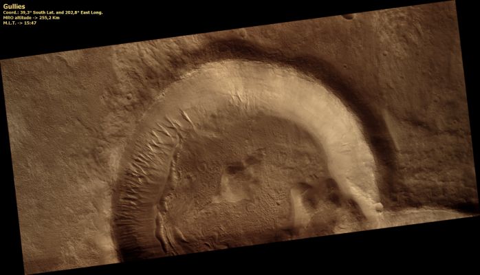 Unnamed Southern Crater with Gullies (Absolute Natural Colors; credits for the additional process. and color.: Dr Paolo C. Fienga - Lunexit Team)
nessun commento
Parole chiave: Mars from orbit - Craters - Unnamed Crater