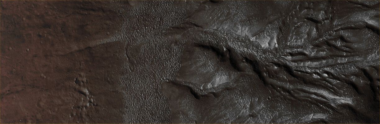 Features of Eastern Hellas Planitia (Absolute Natural Colors; credits for the additional process. and color.: Dr Paolo C. Fienga - Lunexit Team)
Mars Local Time: 14:31 (early afternoon)
Coord. (centered): 39,1° South Lat. and 113,0° East Long.
Spacecraft altitude: 274,9 Km (such as about 171,8 miles) 
Original image scale range: 55,0 cm/pixel (with 2 x 2 binning) so objects ~ 1 mt and 65 cm across are resolved
Map projected scale: 50 cm/pixel
Map projection: EQUIRECTANGULAR
Emission Angle: 25,0° 
Phase Angle: 27,1°
Solar Incidence Angle: 43° (meaning that the Sun is about 47° above the Local Horizon)
Solar Longitude: 331,0° (Northern Winter)
Credits: NASA/JPL/University of Arizona
Additional process. and coloring: Lunar Explorer Italia
Parole chiave: Mars from orbit - Eastern Hellas Planitia